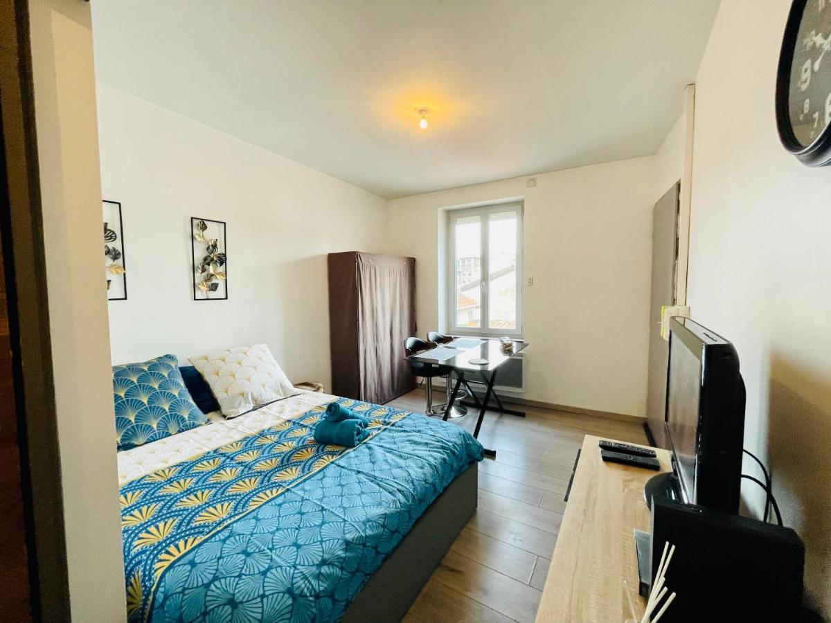 La Belcombe Apartment Sainte-Colombe  Ngoại thất bức ảnh